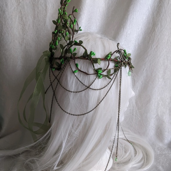 Beautiful Forest Tiara with Bronze Charms - Picture 8 of 9